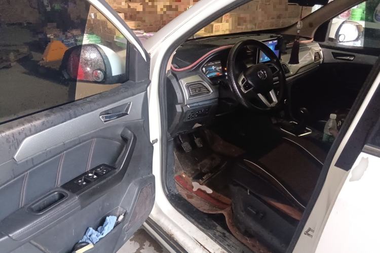 Used BAIC Weiwang M50F 2017 1.5L Luxury Model Driver Seat