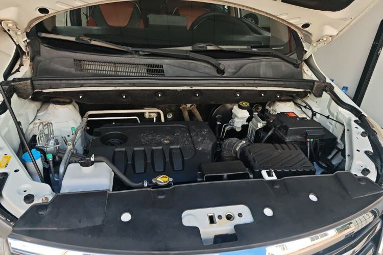 Used BAIC Weiwang M50F 2017 1.5L Comfort Edition Engine Bay