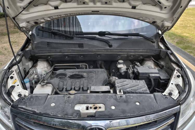 Used BAIC Weiwang M50F 2017 1.5L Standard Model Engine Bay