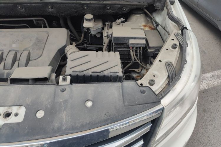 Used BAIC Weiwang M50F 2017 1.5L Comfort Edition Engine Bay Left
