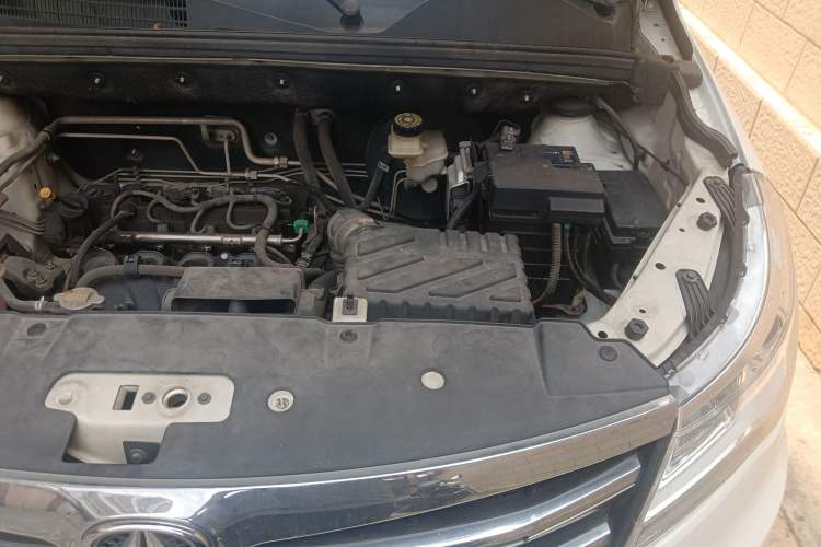 Used BAIC Weiwang M50F 2017 1.5L Comfort Edition Engine Bay Left