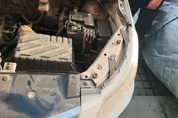 Used BAIC Weiwang M50F 2017 1.5L Value Edition Engine Bay Left