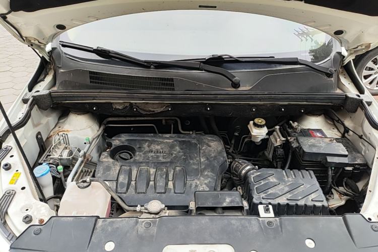 Used BAIC Weiwang M50F 2017 1.5L Comfort Edition Engine Bay