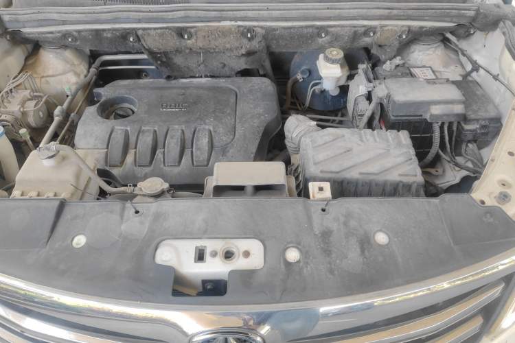 Used BAIC Weiwang M50F 2017 1.5L Luxury Model Engine Bay