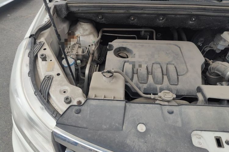 Used BAIC Weiwang M50F 2017 1.5L Comfort Edition Engine Bay Right