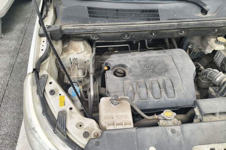 Used BAIC Weiwang M50F 2017 1.5L Comfort Edition Engine Bay Right