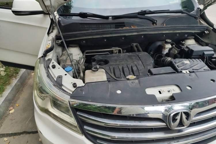 Used BAIC Weiwang M50F 2017 1.5L Luxury Model Engine Bay Right