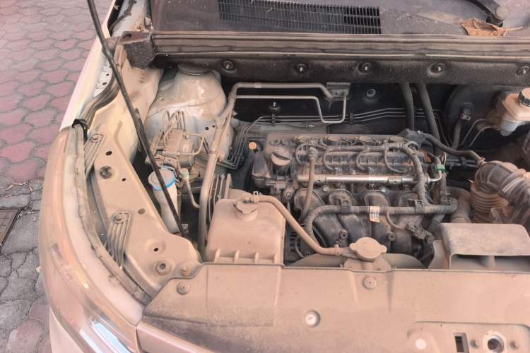 Used BAIC Weiwang M50F 2017 1.5L Value Edition Engine Bay Right