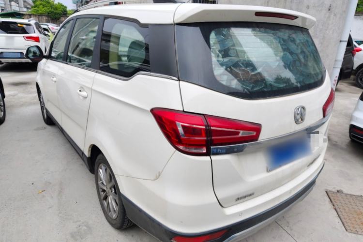 Used BAIC Weiwang M50F 2017 1.5L Comfort Edition Exterior 2