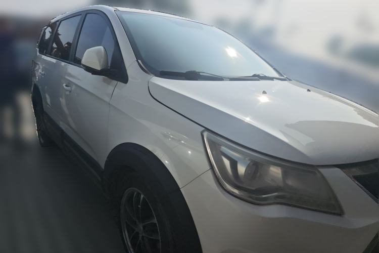 Used BAIC Weiwang M50F 2017 1.5L Value Edition Front Right 45 Deg
