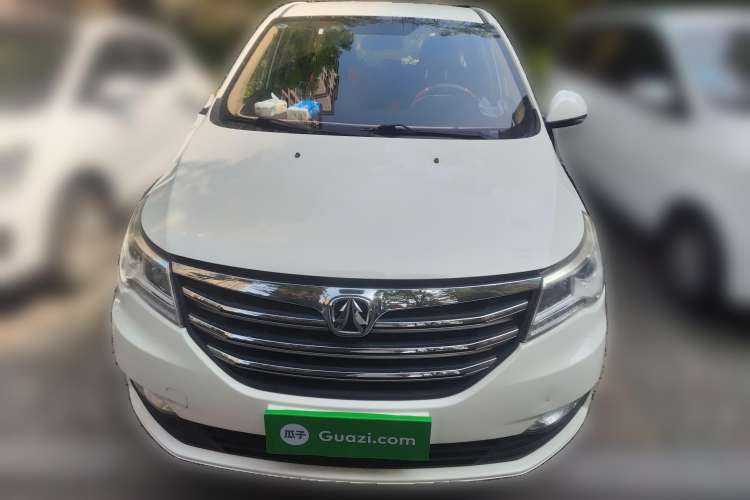 Used BAIC Weiwang M50F 2017 1.5L Standard Model Front
