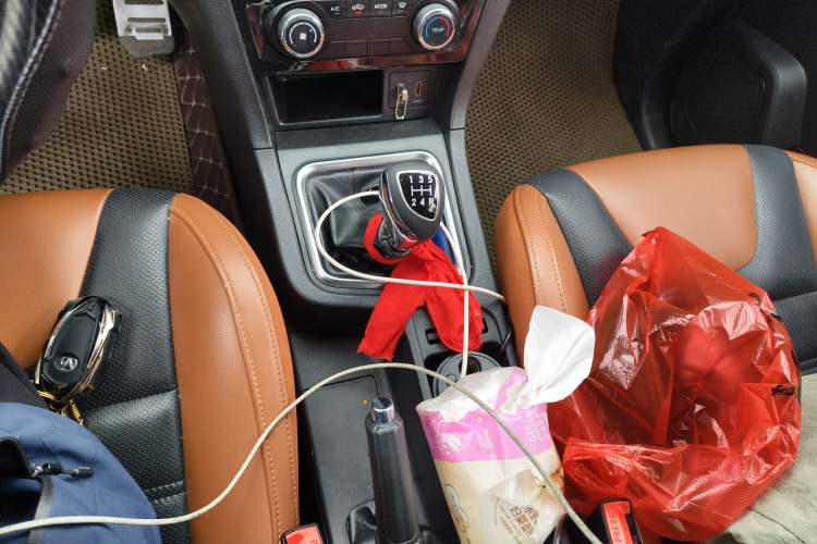 Used BAIC Weiwang M50F 2017 1.5L Comfort Edition Gear Lever