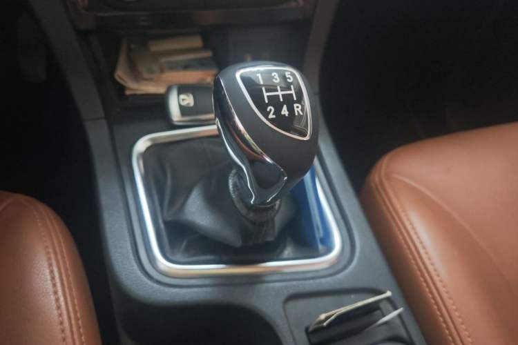 Used BAIC Weiwang M50F 2017 1.5L Luxury Model Gear Lever