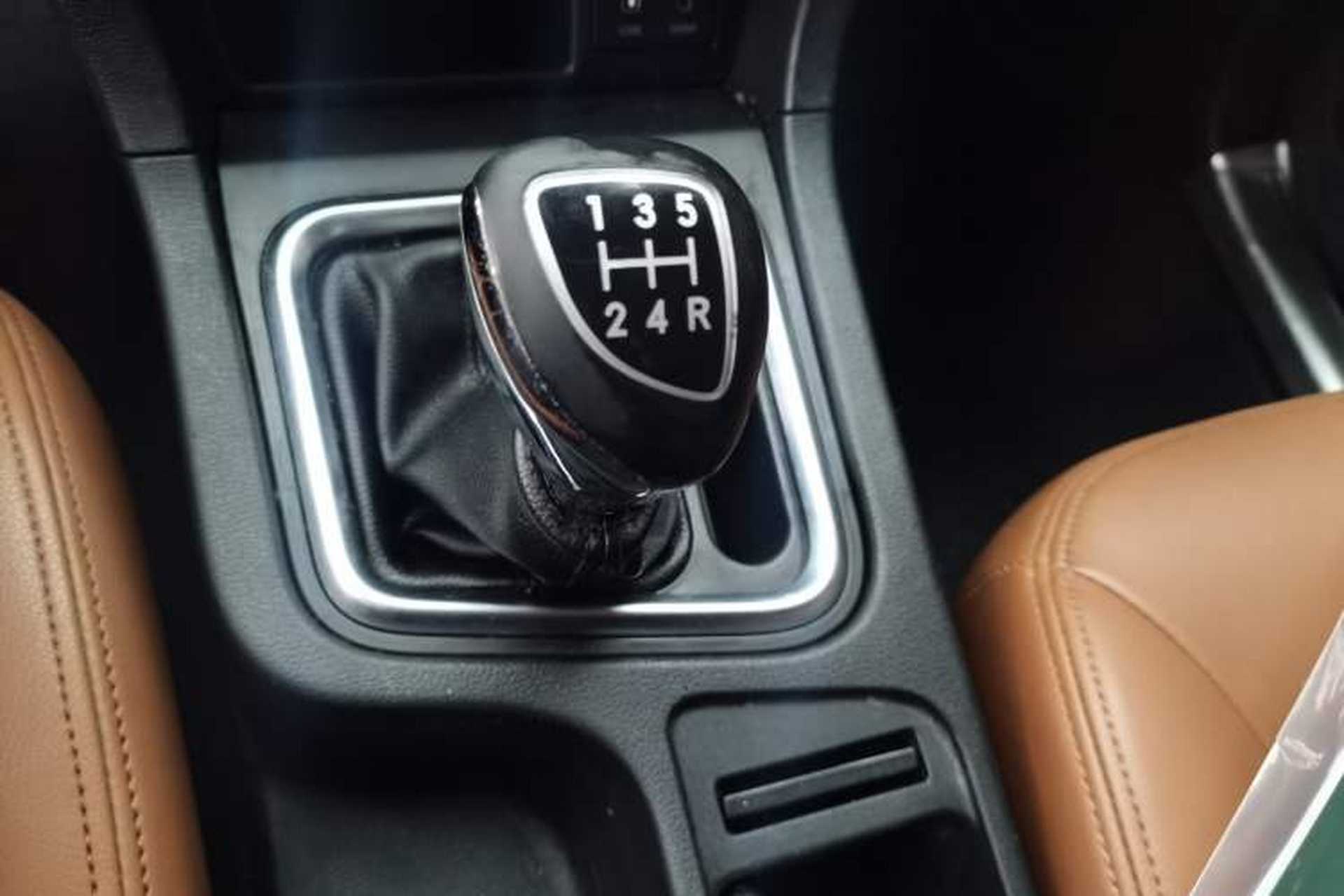 Used BAIC Weiwang M50F 2017 1.5L Luxury Model Gear Lever
