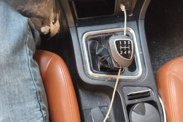 Used BAIC Weiwang M50F 2017 1.5L Luxury Model Gear Lever