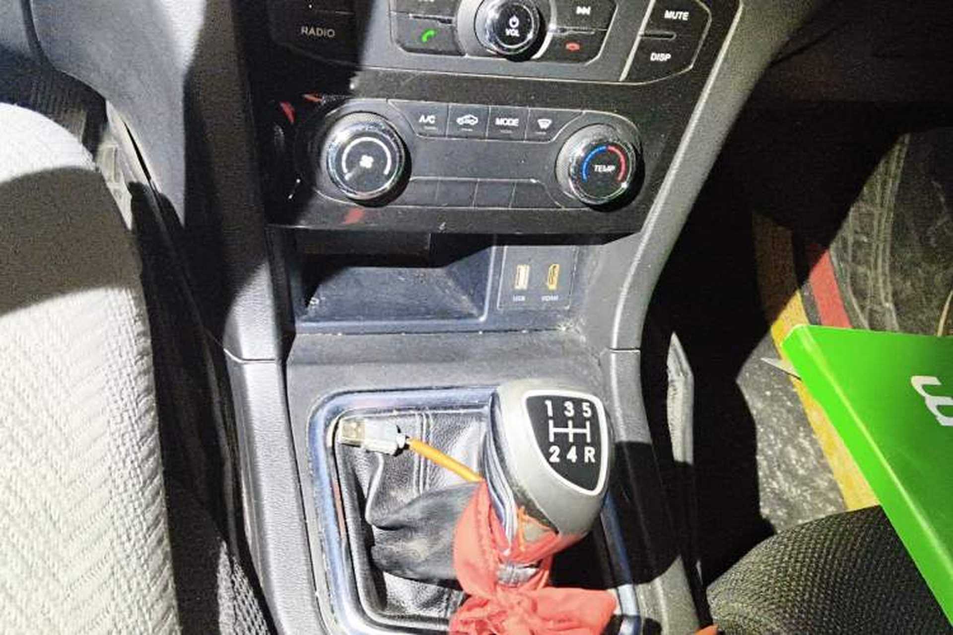 Used BAIC Weiwang M50F 2017 1.5L Comfort Edition Gear Lever