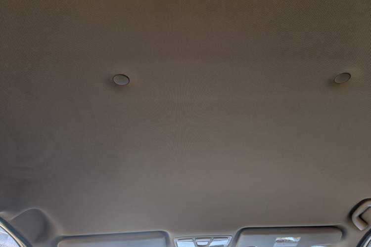 Used BAIC Weiwang M50F 2017 1.5L Standard Model Headliner