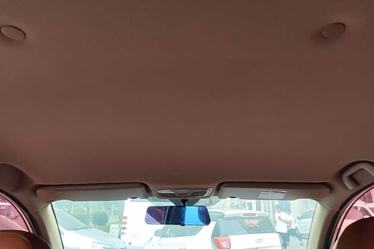 Used BAIC Weiwang M50F 2017 1.5L Comfort Edition Headliner