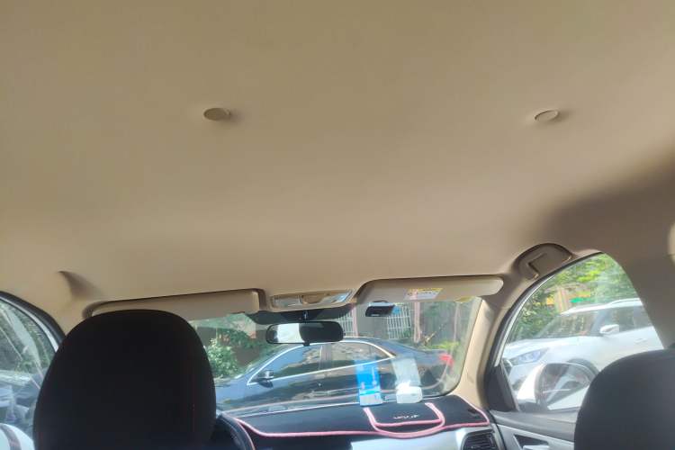 Used BAIC Weiwang M50F 2017 1.5L Standard Model Headliner