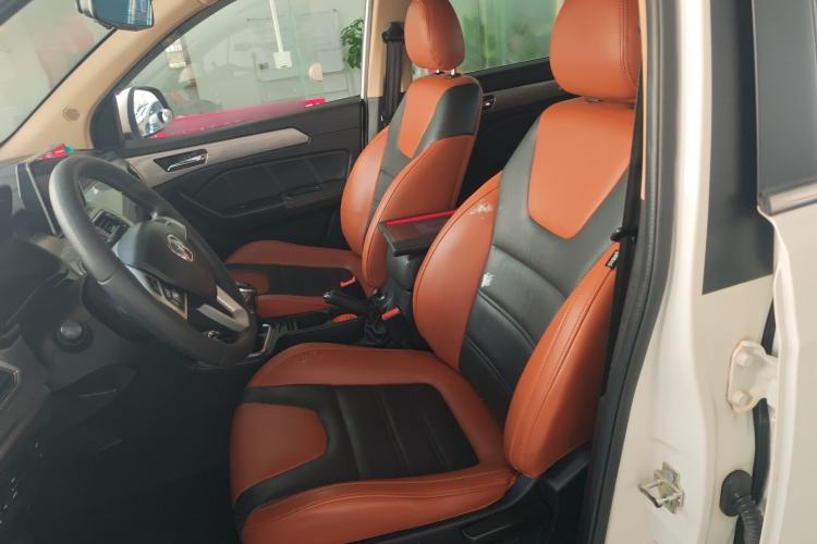 Used BAIC Weiwang M50F 2017 1.5L Comfort Edition Left Front Seat