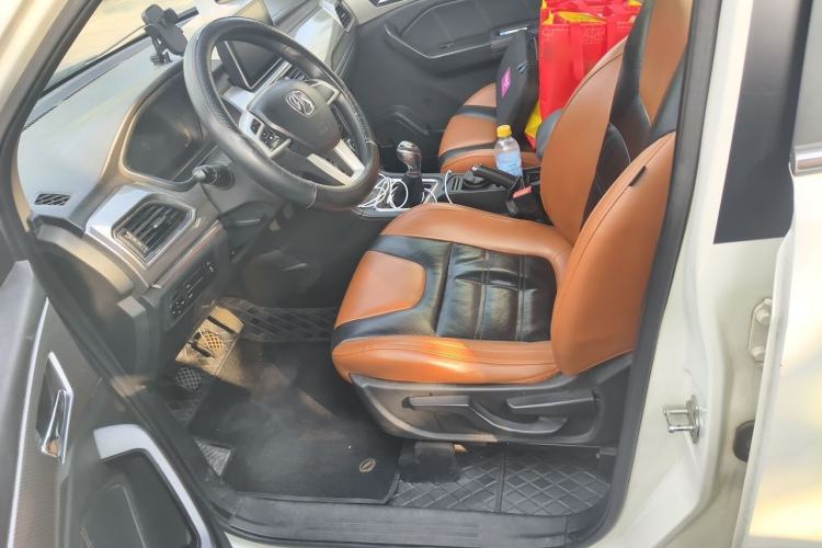 Used BAIC Weiwang M50F 2017 1.5L Comfort Edition Left Front Seat