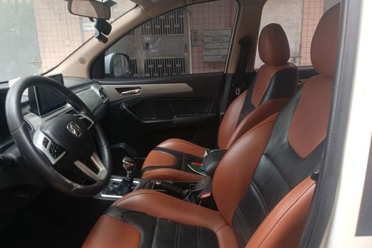 Used BAIC Weiwang M50F 2017 1.5L Comfort Edition Left Front Seat