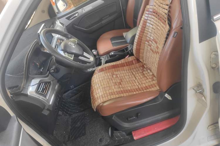 Used BAIC Weiwang M50F 2017 1.5L Luxury Model Left Front Seat