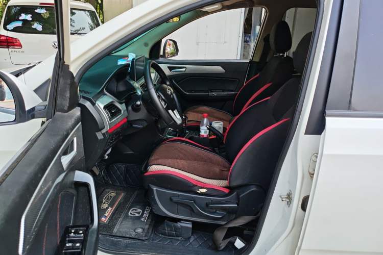 Used BAIC Weiwang M50F 2017 1.5L Standard Model Left Front Seat