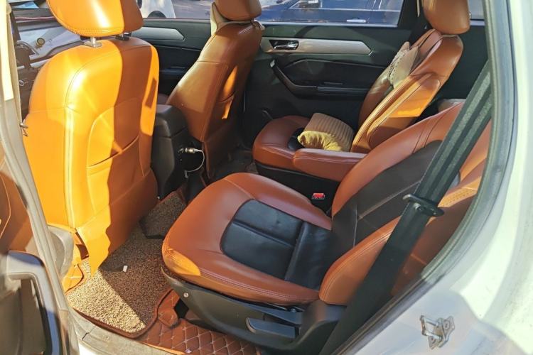 Used BAIC Weiwang M50F 2017 1.5L Luxury Model Left Rear Seat