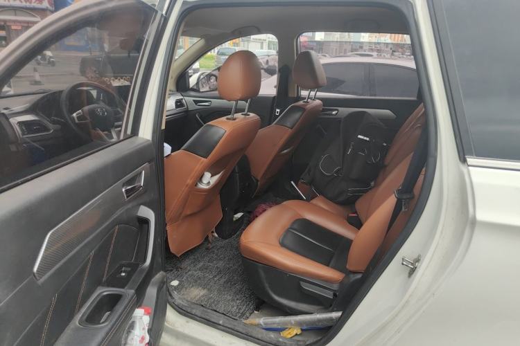 Used BAIC Weiwang M50F 2017 1.5L Comfort Edition Left Rear Seat