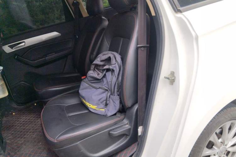 Used BAIC Weiwang M50F 2017 1.5L Standard Model Left Rear Seat