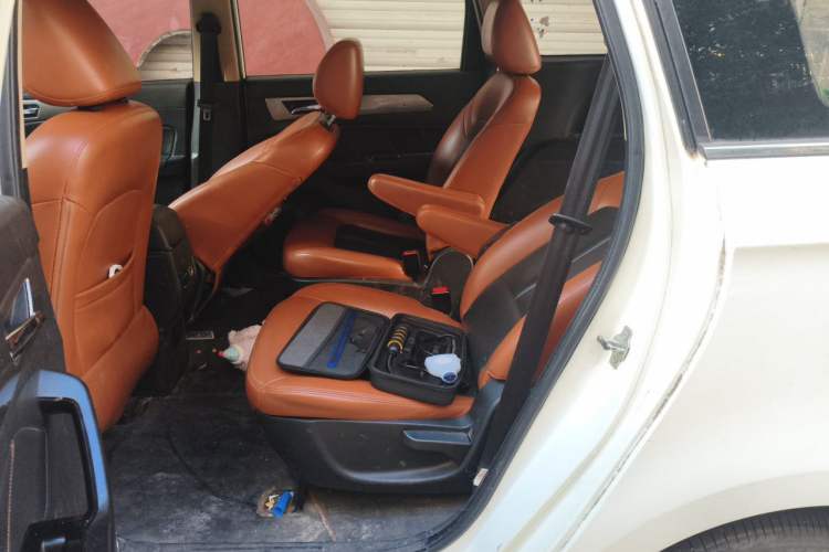 Used BAIC Weiwang M50F 2017 1.5L Luxury Model Left Rear Seat