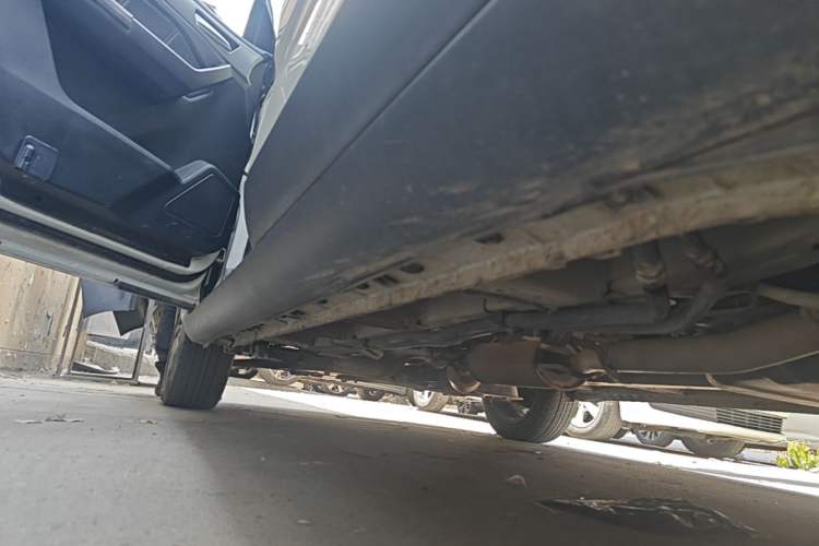 Used BAIC Weiwang M50F 2017 1.5L Standard Model Left Side Sill