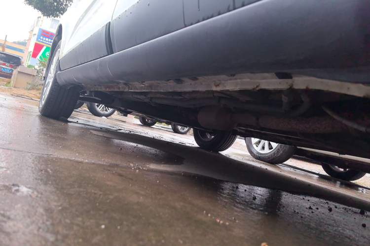 Used BAIC Weiwang M50F 2017 1.3T Standard Model Left Side Sill
