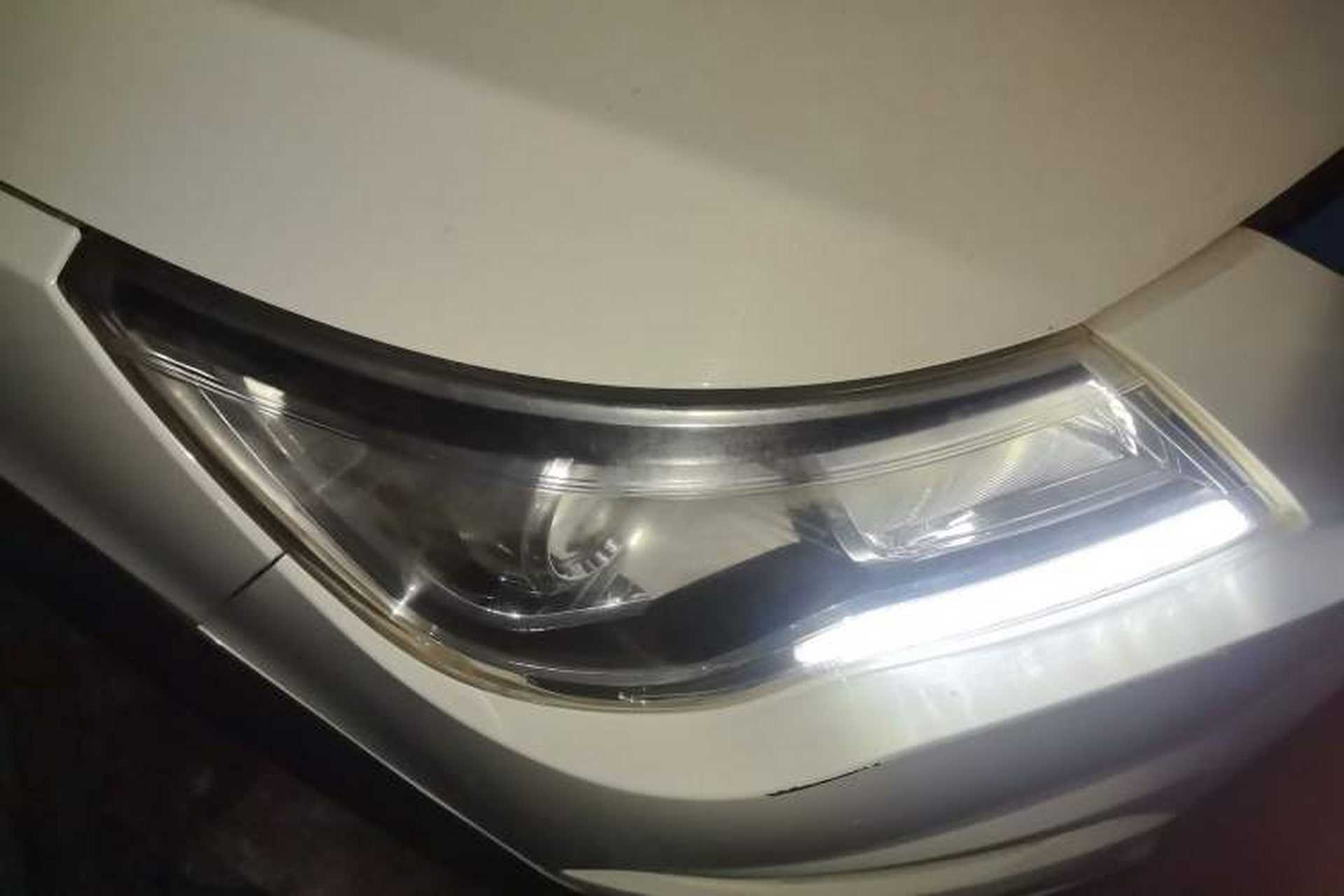 Used BAIC Weiwang M50F 2017 1.5L Comfort Edition Right Front Headlight