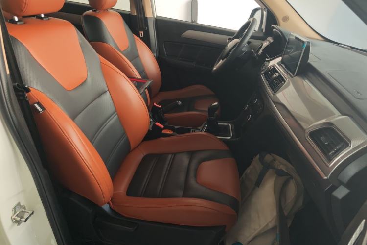 Used BAIC Weiwang M50F 2017 1.5L Comfort Edition Right Front Seat