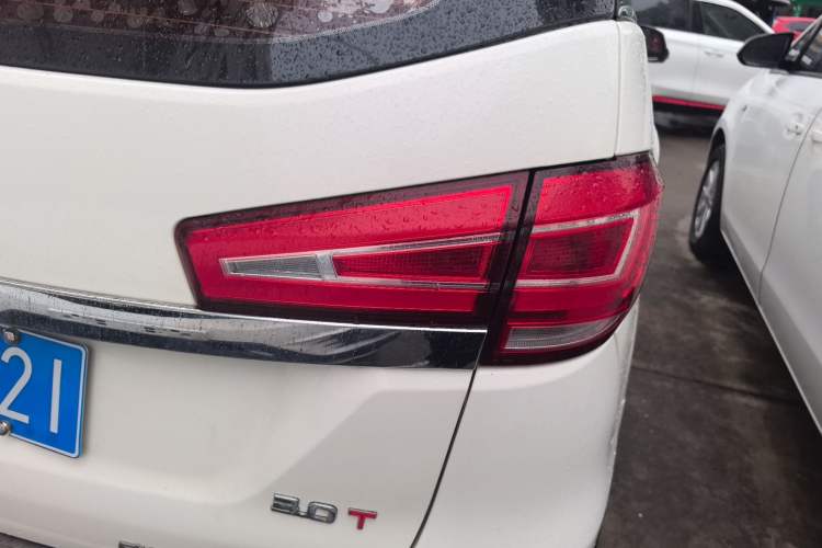 Used BAIC Weiwang M50F 2017 1.3T Standard Model Right Rear Taillight