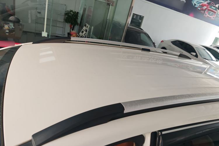 Used BAIC Weiwang M50F 2017 1.5L Comfort Edition Roof