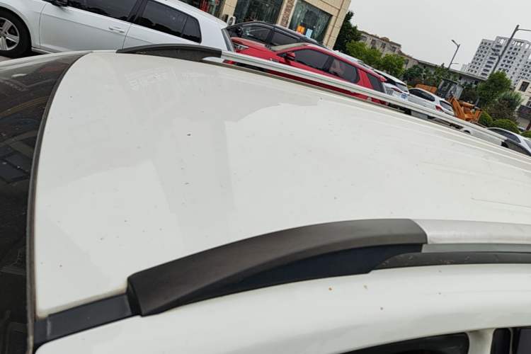 Used BAIC Weiwang M50F 2017 1.5L Comfort Edition Roof