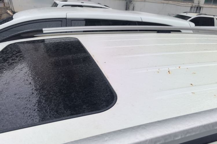 Used BAIC Weiwang M50F 2017 1.3T Standard Model Roof