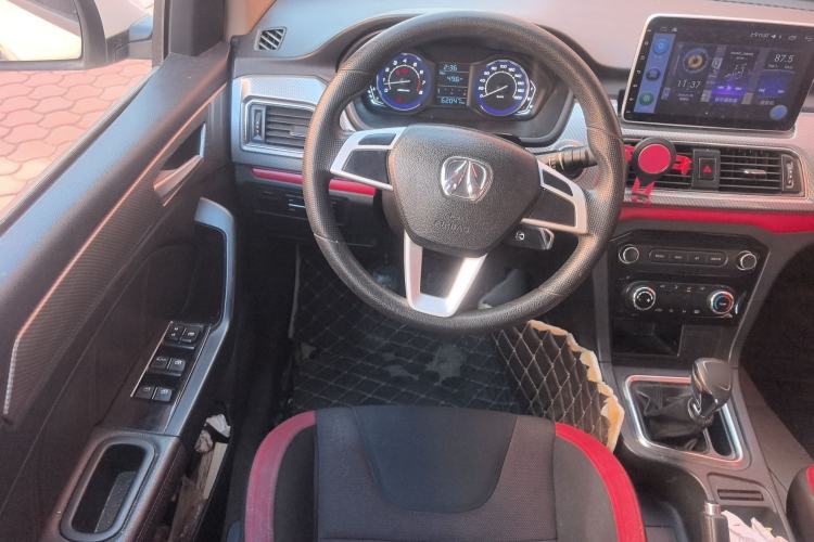 Used BAIC Weiwang M50F 2017 1.5L Value Edition Steering Wheel