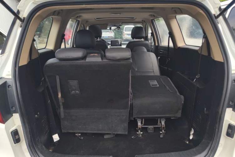 Used BAIC Weiwang M50F 2017 1.3T Standard Model Trunk