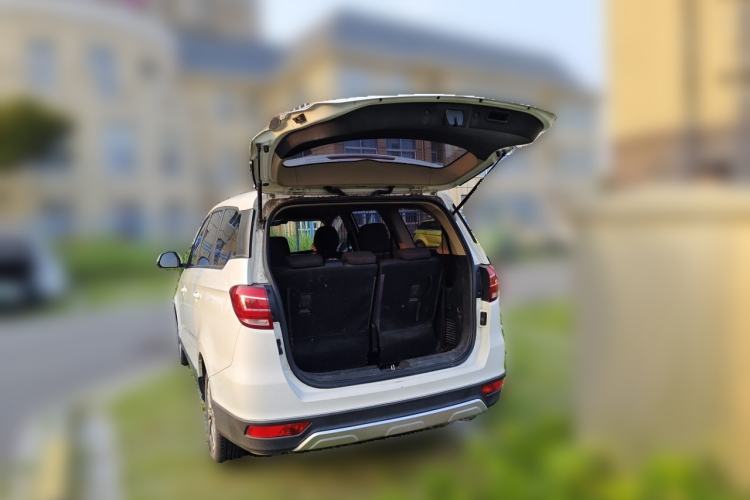 Used BAIC Weiwang M50F 2017 1.5L Standard Model Trunk