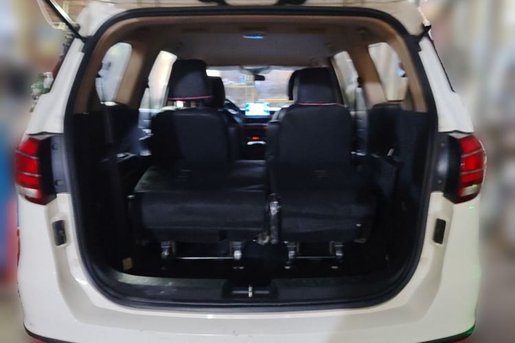 Used BAIC Weiwang M50F 2017 1.5L Standard Model Trunk