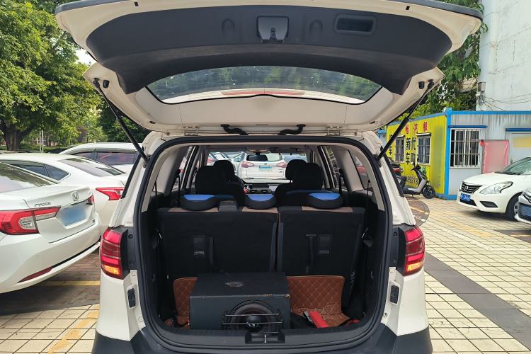 Used BAIC Weiwang M50F 2017 1.5L Standard Model Trunk