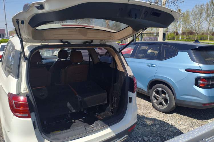 Used BAIC Weiwang M50F 2017 1.5L Comfort Edition Trunk