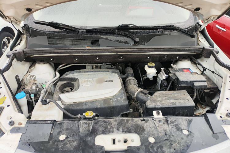 Used BAIC Weiwang M60 2017 1.5T CVT Diamond Edition Engine Bay
