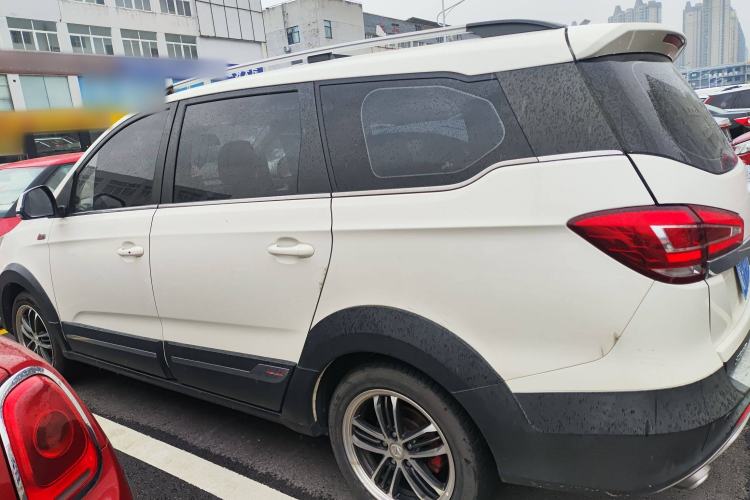 Used BAIC Weiwang M60 2017 1.5T CVT Diamond Edition Exterior 3