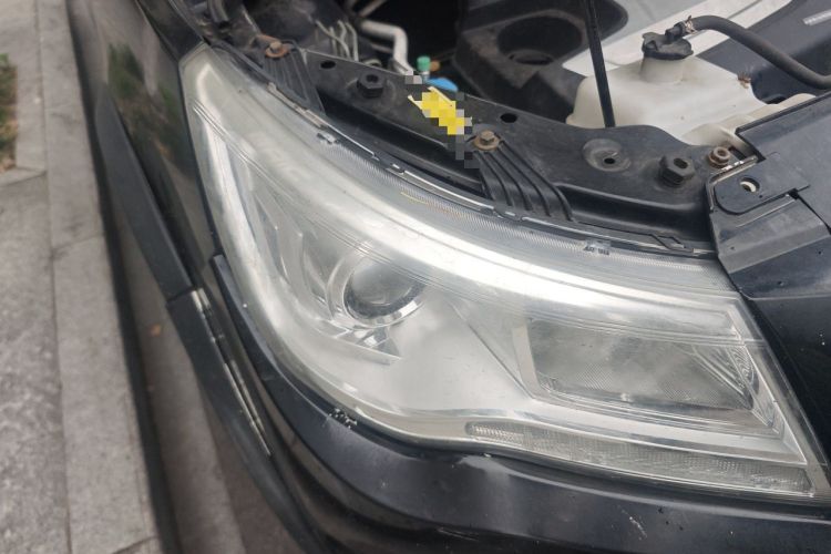 Used BAIC Weiwang M60 2017 1.5T CVT King Edition Right Front Headlight