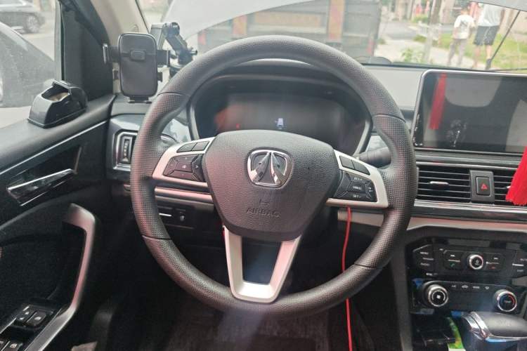 Used BAIC Weiwang M60 2017 1.5T CVT King Edition Steering Wheel